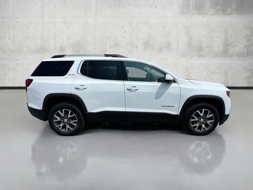 2022 GMC Acadia AWD SLE