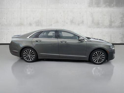 2017 Lincoln MKZ Premiere