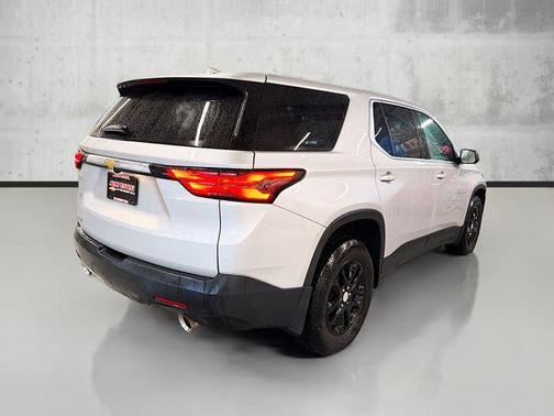 2022 Chevrolet Traverse LS