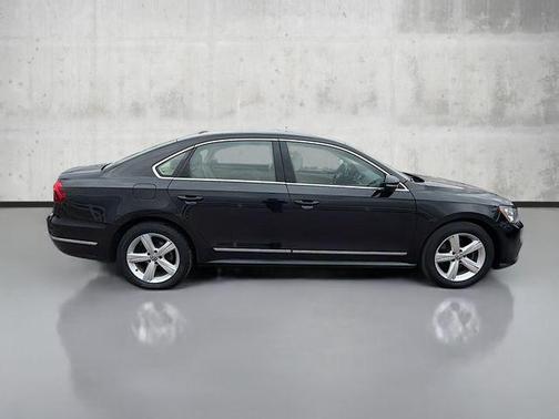 2017 Volkswagen Passat 1.8T SE