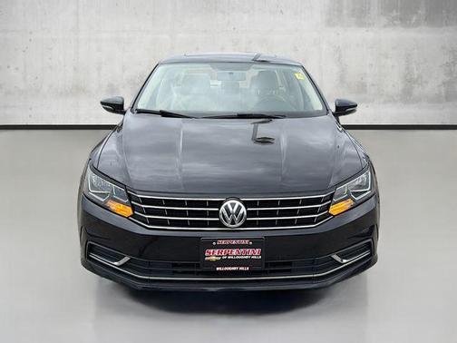 2017 Volkswagen Passat 1.8T SE