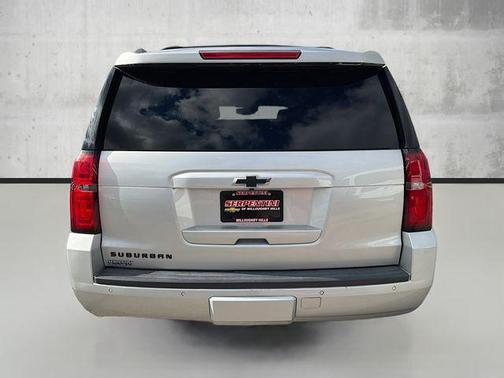 2019 Chevrolet Suburban LT