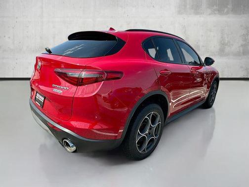 2018 Alfa Romeo Stelvio Sport