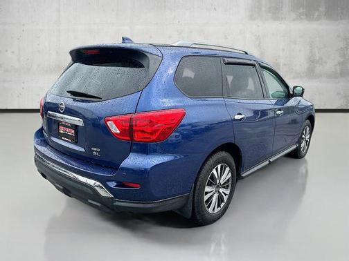 2019 Nissan Pathfinder SL