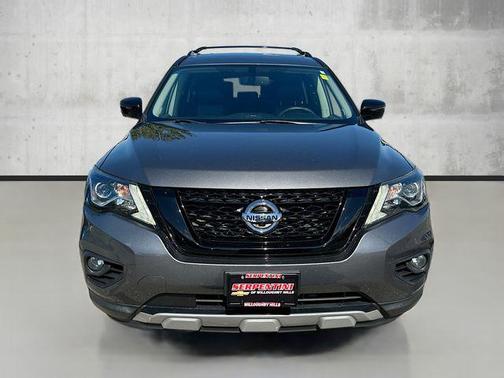 2019 Nissan Pathfinder SL