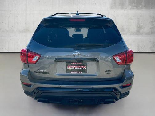 2019 Nissan Pathfinder SL