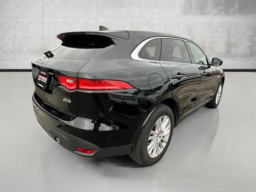 2019 Jaguar F-PACE 30t Prestige