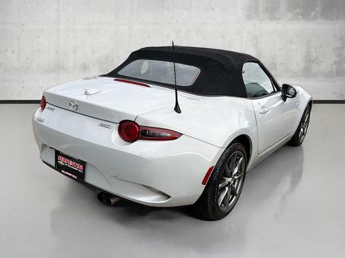 2016 Mazda MX-5 Miata Grand Touring