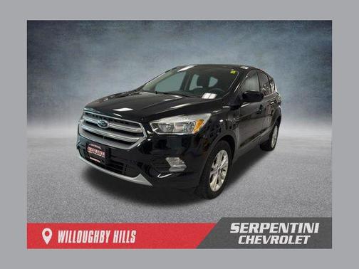 Ruby Red Metallic Tinted Clearcoat 2017 Ford Escape SE