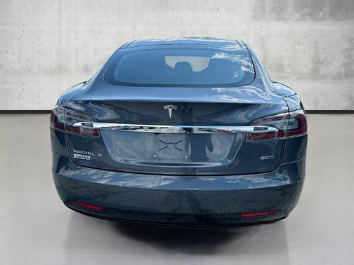 2016 Tesla Model S 75D