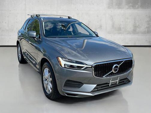 2018 Volvo XC60 T5 Momentum