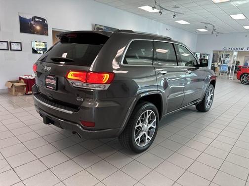 2021 Jeep Grand Cherokee Overland