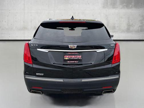 2018 Cadillac XT5 Base