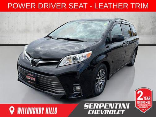 2020 Toyota Sienna XLE