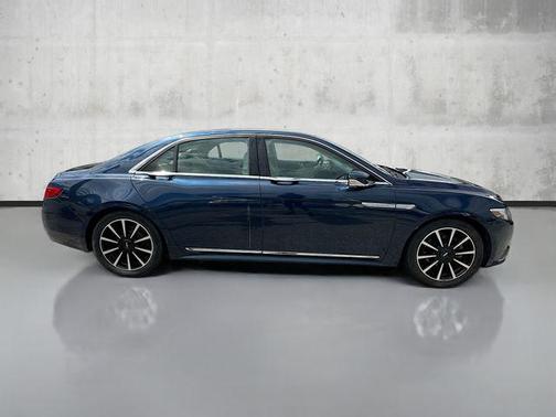 2017 Lincoln Continental Reserve