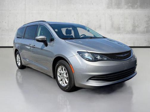 2020 Chrysler Voyager LXI