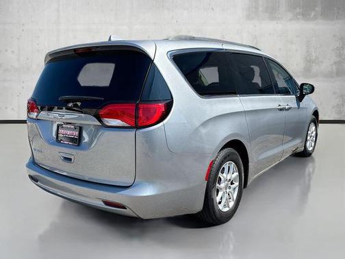 2020 Chrysler Voyager LXI