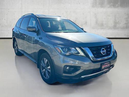 2018 Nissan Pathfinder SL