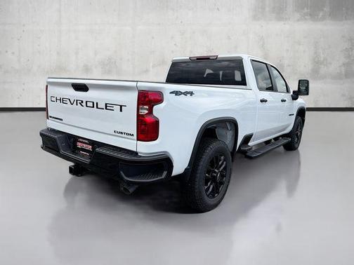 2026 Chevrolet Silverado 2500 Custom