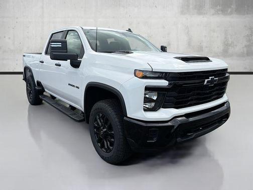 2026 Chevrolet Silverado 2500 Custom