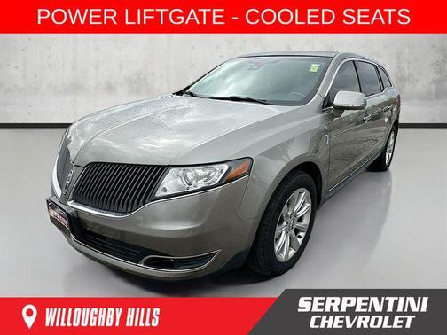 2015 Lincoln MKT Base