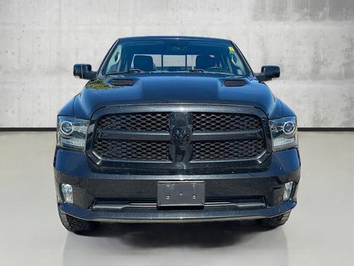 2017 RAM 1500 Night Quad Cab 4x4 6'4' Box