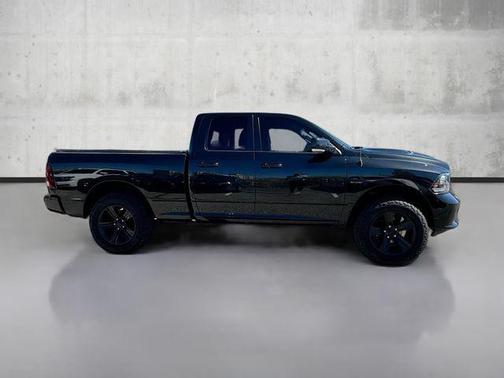 2017 RAM 1500 Night Quad Cab 4x4 6'4' Box