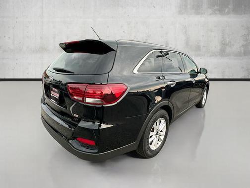 2020 Kia Sorento LX