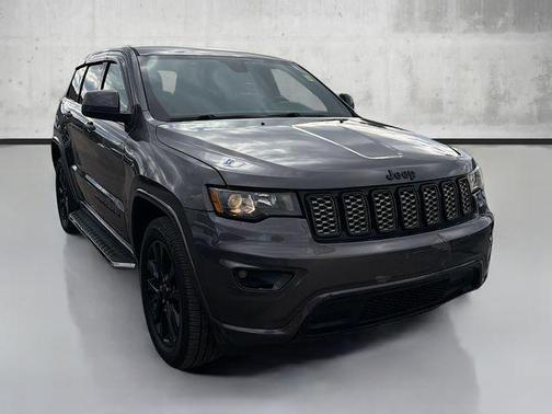 2017 Jeep Grand Cherokee Altitude