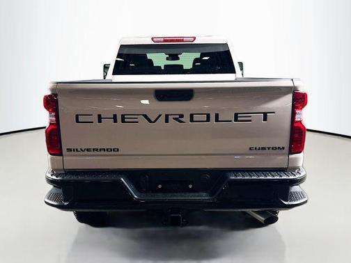 2026 Chevrolet Silverado 2500 Custom