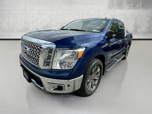 2018 Nissan Titan SV