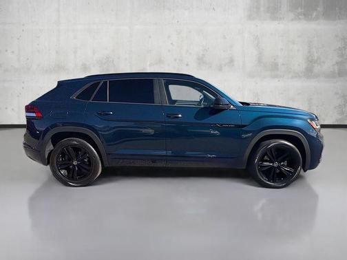 2023 Volkswagen Atlas Cross Sport 3.6L V6 SEL R-Line