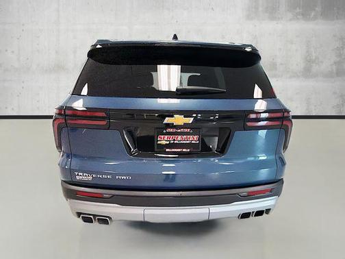 2025 Chevrolet Traverse LT