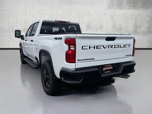 2026 Chevrolet Silverado 2500 Custom