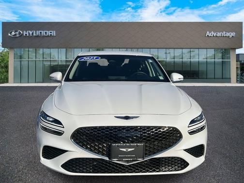 2025 Genesis G70 2.5T