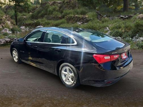 2017 Chevrolet Malibu 1LS
