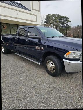 2018 RAM 3500 Tradesman Crew Cab 4x2 8' Box