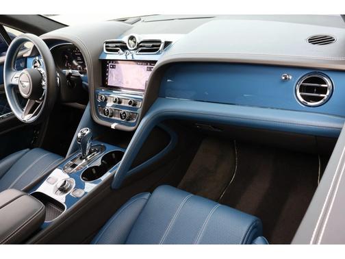2023 Bentley Bentayga Azure V8