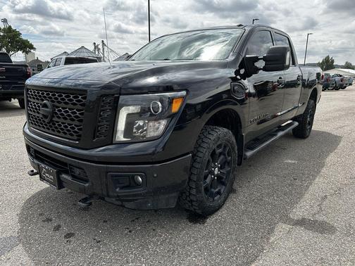 2018 Nissan Titan XD SV