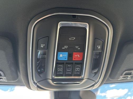 Bright White Clearcoat 2024 Jeep Grand Cherokee L Limited