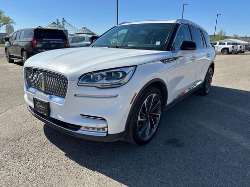 Pristine White Metallic Tri-Coat 2020 Lincoln Aviator Reserve AWD