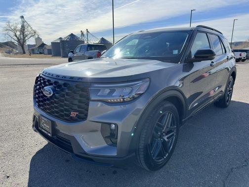 Carbonized Gray Metallic 2025 Ford Explorer ST