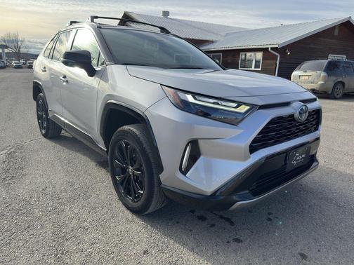 2022 Toyota RAV4 Hybrid SE