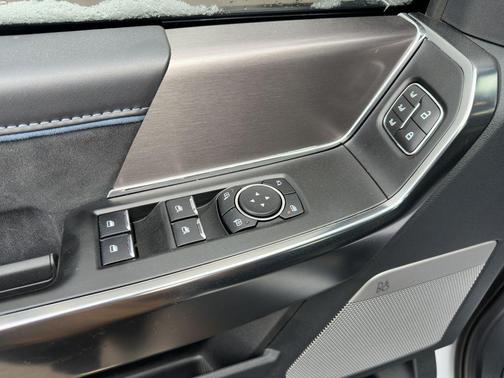 Space White Metallic 2025 Ford F-150 Platinum