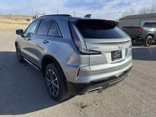2024 Cadillac XT4 Sport