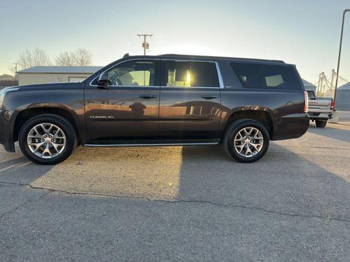 2016 GMC Yukon XL SLT