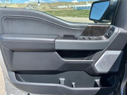 Iconic Silver Metallic 2023 Ford F-150 Lariat