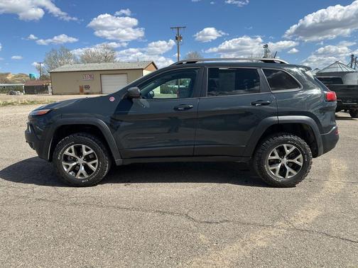 Rhino Clearcoat 2018 Jeep Cherokee Trailhawk
