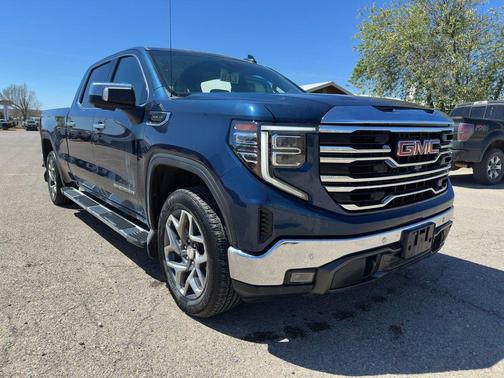 Pacific Blue Metallic 2022 GMC Sierra 1500 SLT