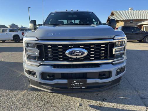 2025 Ford F-450 Platinum